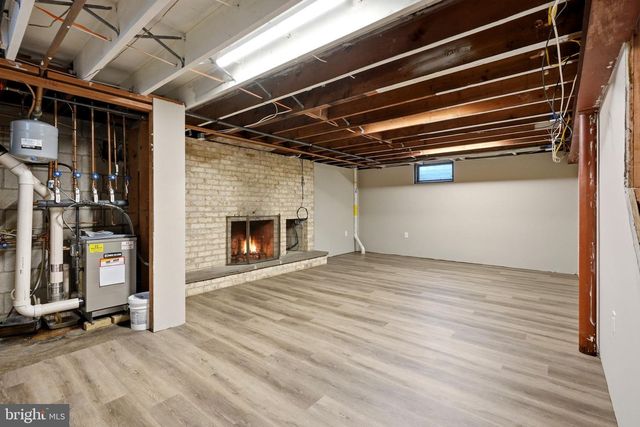 1555 MISSION RD, Lancaster, PA 17601