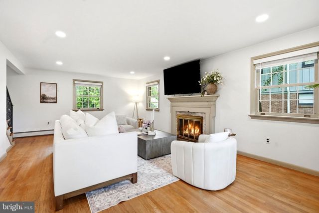 1555 MISSION RD, Lancaster, PA 17601