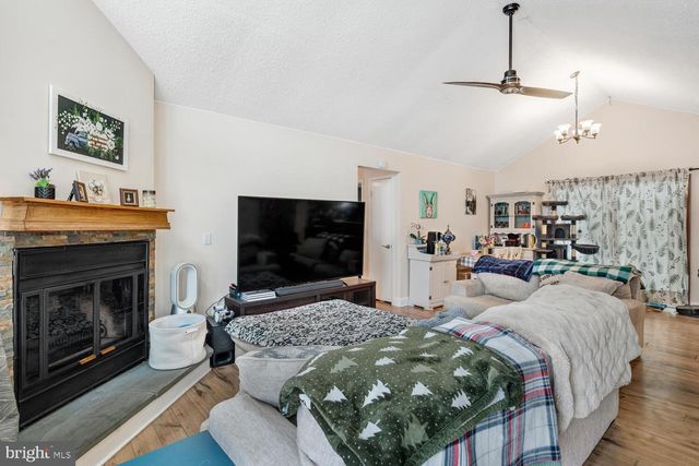 136 COUNTRY CLUB BLVD, Little Egg Harbor Twp, NJ 08087