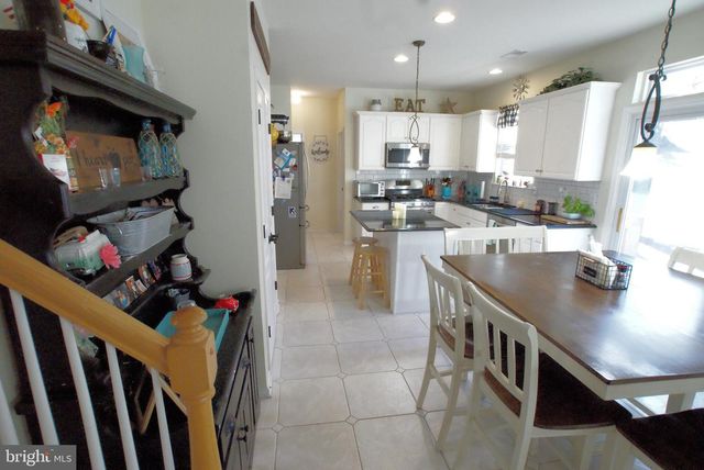 6 GASKILL DR, Tuckerton, NJ 08087