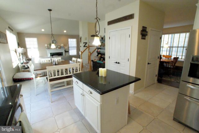 6 GASKILL DR, Tuckerton, NJ 08087