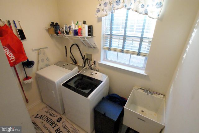 6 GASKILL DR, Tuckerton, NJ 08087