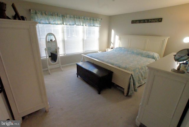 6 GASKILL DR, Tuckerton, NJ 08087