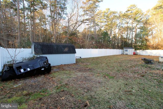 6 GASKILL DR, Tuckerton, NJ 08087