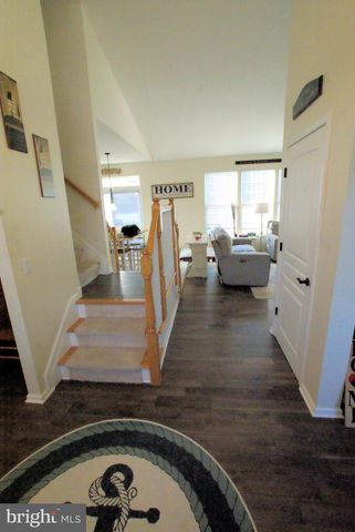 6 GASKILL DR, Tuckerton, NJ 08087