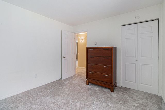 756 W Kilgore Road 306, Kalamazoo City, MI 49008