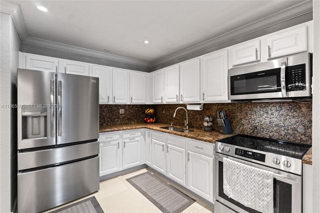 13006 SW 51st St, Miami, FL 33175