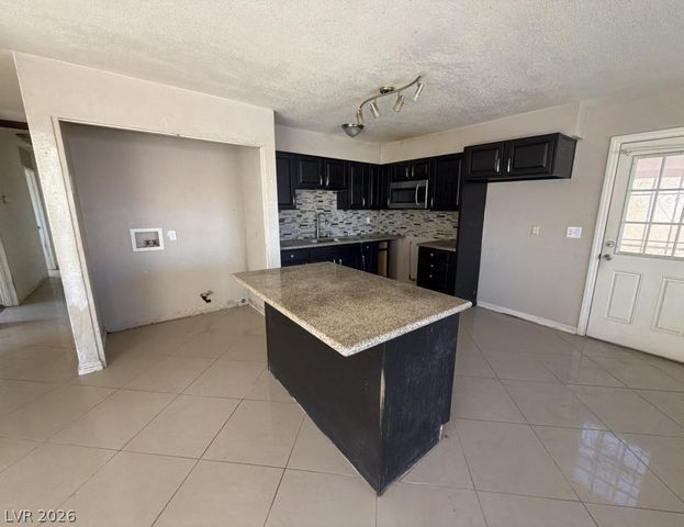 851 West Carey Avenue, North Las Vegas, NV 89030