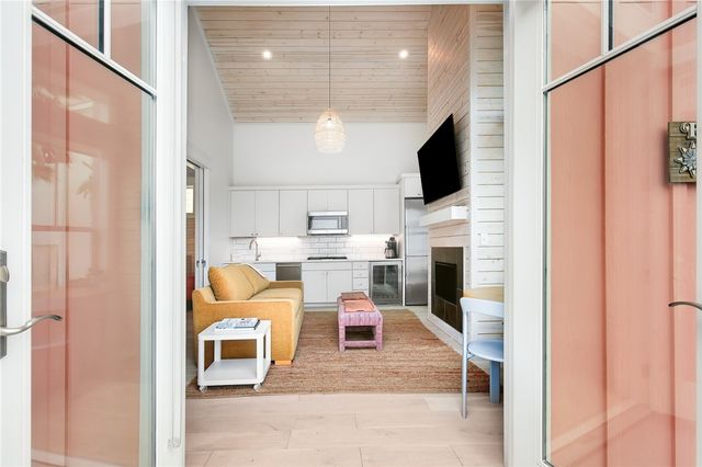 600 Center N 16, Port Aransas, TX 78373