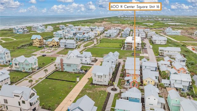 600 Center N 16, Port Aransas, TX 78373