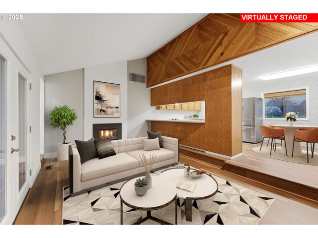 820 Se BARNES Ave, Gresham, OR 97080