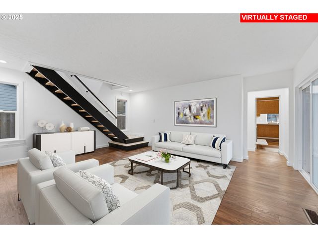 820 Se BARNES Ave, Gresham, OR 97080