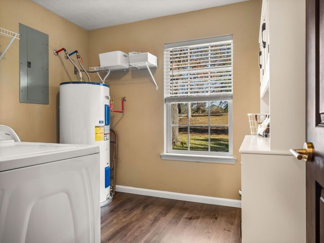 130 Bachelor Hollow, Leesville, LA 71446