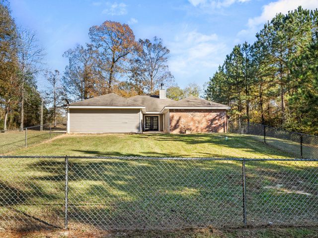 130 Bachelor Hollow, Leesville, LA 71446