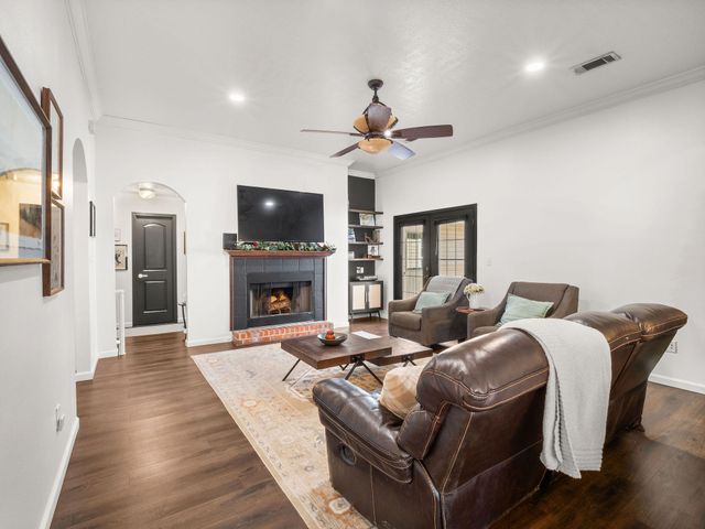 130 Bachelor Hollow, Leesville, LA 71446