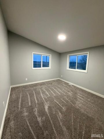 3970 N 900 West Road, Linton, IN 47441