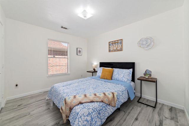 3511 Colleen Woods Circle, Houston, TX 77080