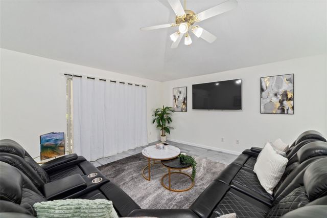 3511 Colleen Woods Circle, Houston, TX 77080