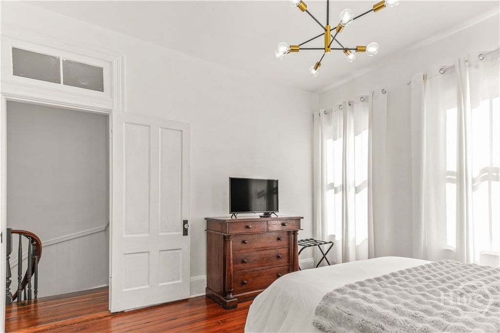 Image 14 of property listing at 317 E Anderson Street, Savannah, GA 31401