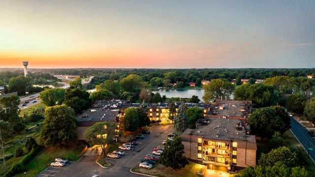 4201 Lakeside Avenue N 214, Brooklyn Center, MN 55429