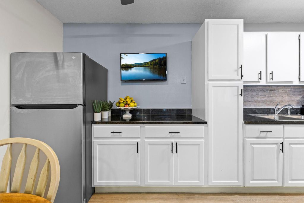 4201 Lakeside Avenue N 214, Brooklyn Center, MN 55429 — photo 5