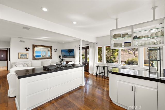 230 High, Laguna Beach, CA 92651
