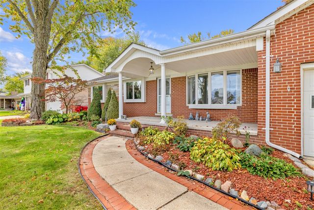 41589 Windmill Street, Harrison Twp, MI 48045