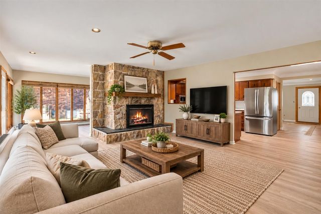 41589 Windmill Street, Harrison Twp, MI 48045