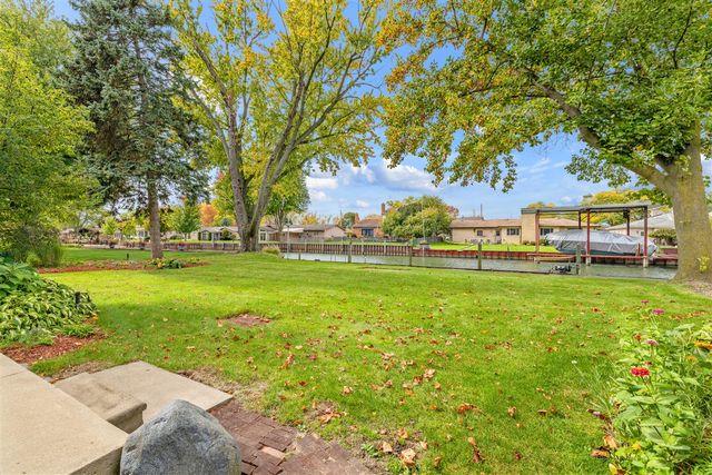 41589 Windmill Street, Harrison Twp, MI 48045