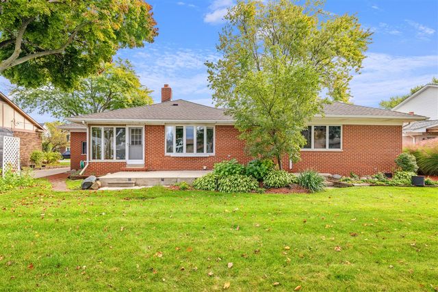 41589 Windmill Street, Harrison Twp, MI 48045