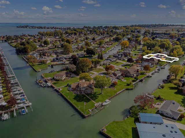 41589 Windmill Street, Harrison Twp, MI 48045
