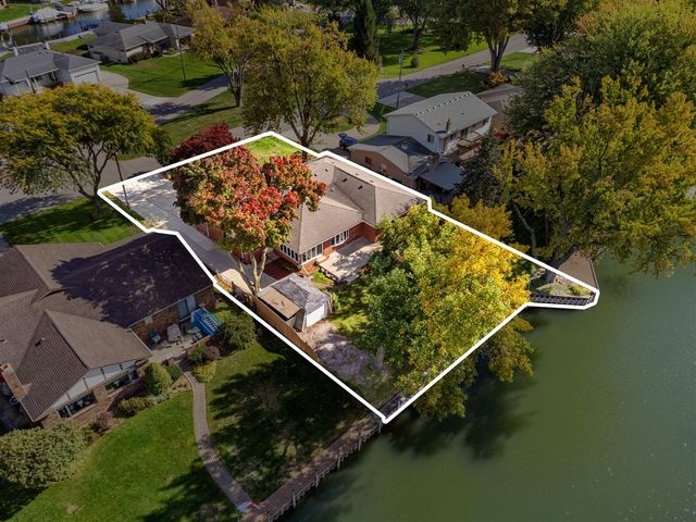 41589 Windmill Street, Harrison Twp, MI 48045