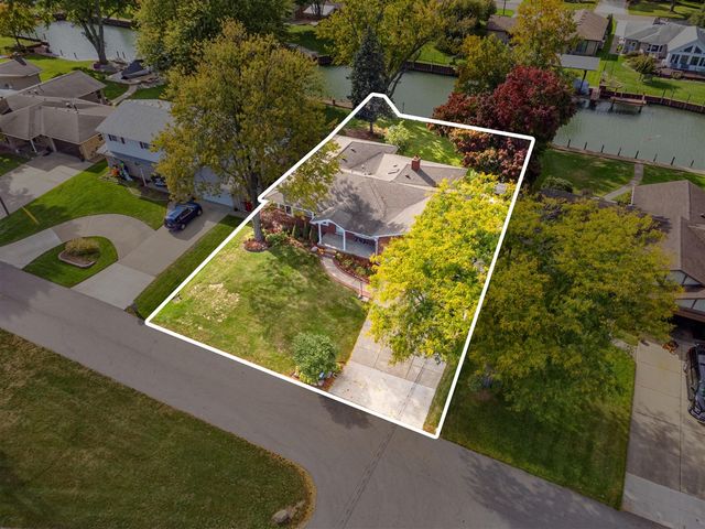 41589 Windmill Street, Harrison Twp, MI 48045