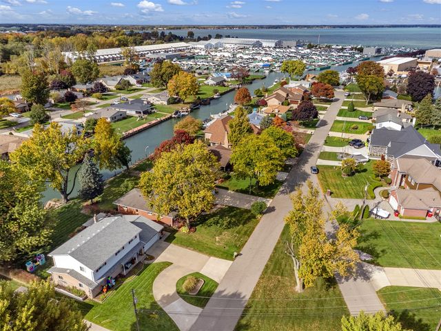 41589 Windmill Street, Harrison Twp, MI 48045