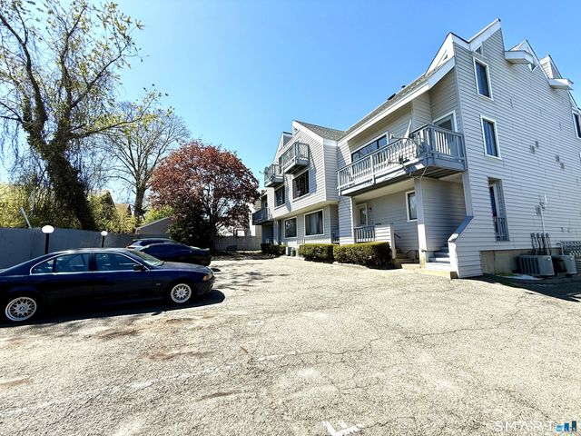 105 Tremont Avenue C, Bridgeport, CT 06606