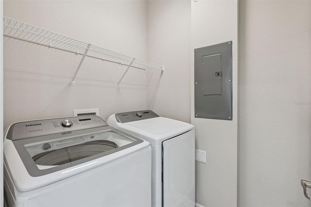 1318 PAINTED BUNTING AVENUE, Oakland, FL 34787