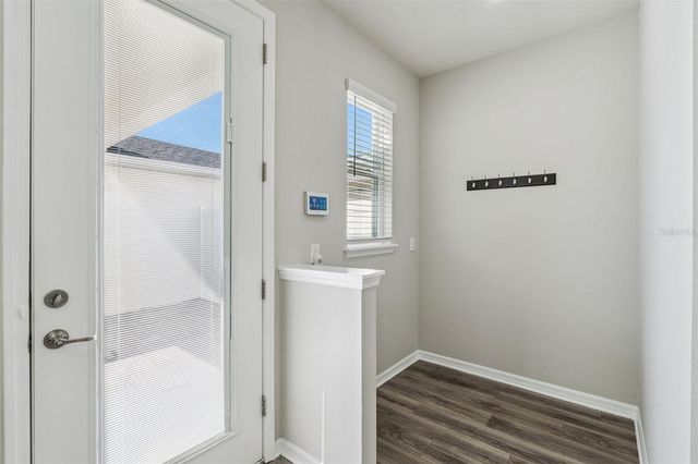 1318 PAINTED BUNTING AVENUE, Oakland, FL 34787