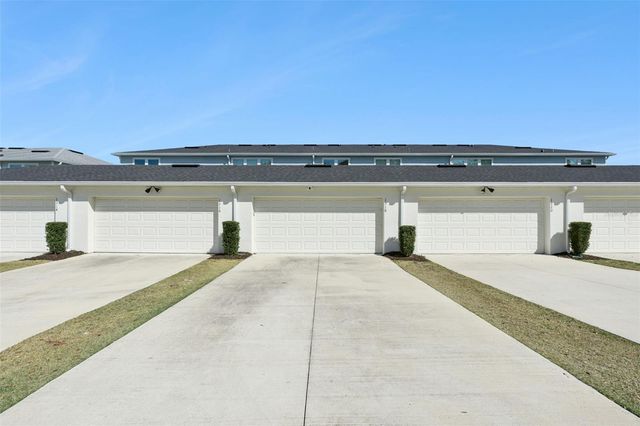 1318 PAINTED BUNTING AVENUE, Oakland, FL 34787