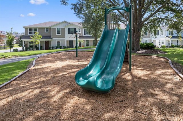 1318 PAINTED BUNTING AVENUE, Oakland, FL 34787