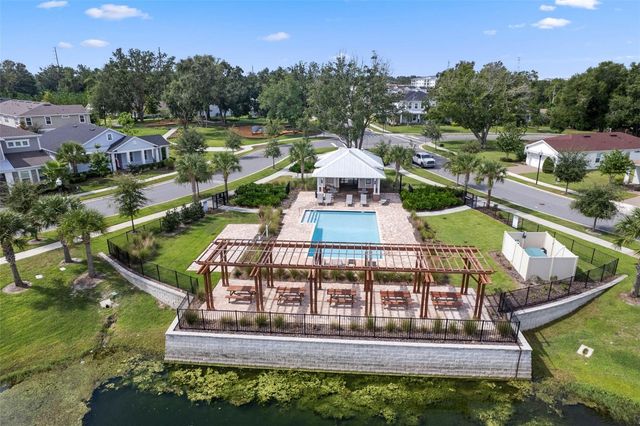 1318 PAINTED BUNTING AVENUE, Oakland, FL 34787