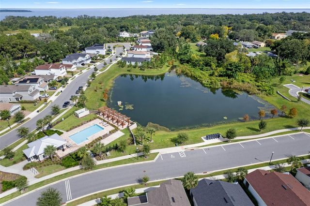 1318 PAINTED BUNTING AVENUE, Oakland, FL 34787