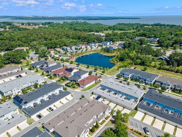 1318 PAINTED BUNTING AVENUE, Oakland, FL 34787