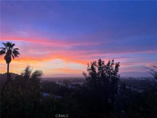 3915 Fredonia Drive, Studio City, CA 90068