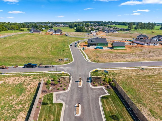1632 Wonderview, Springfield, MO 65802