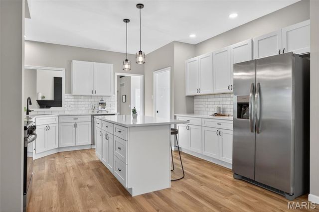 320 Meadow Place Court, St Charles, MO 63303