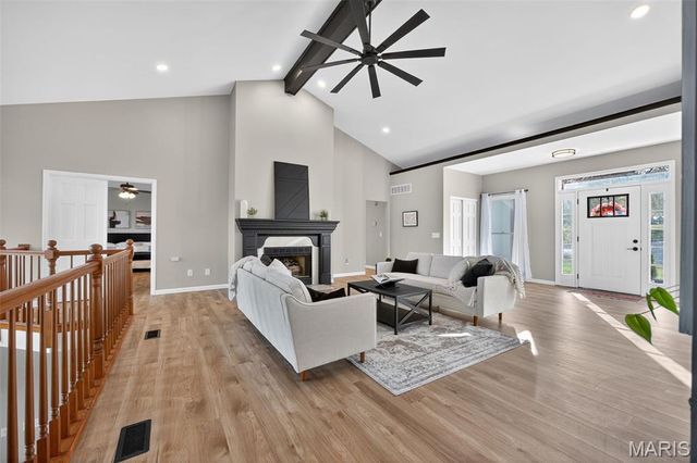 320 Meadow Place Court, St Charles, MO 63303