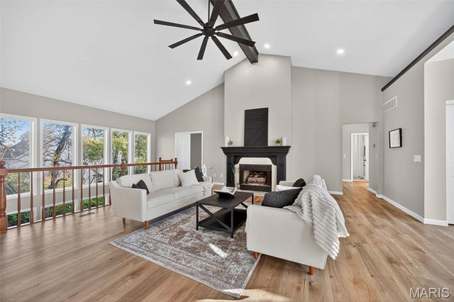 320 Meadow Place Court, St Charles, MO 63303