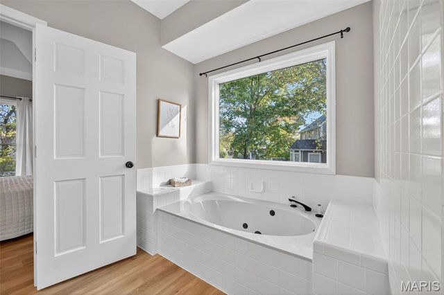 320 Meadow Place Court, St Charles, MO 63303