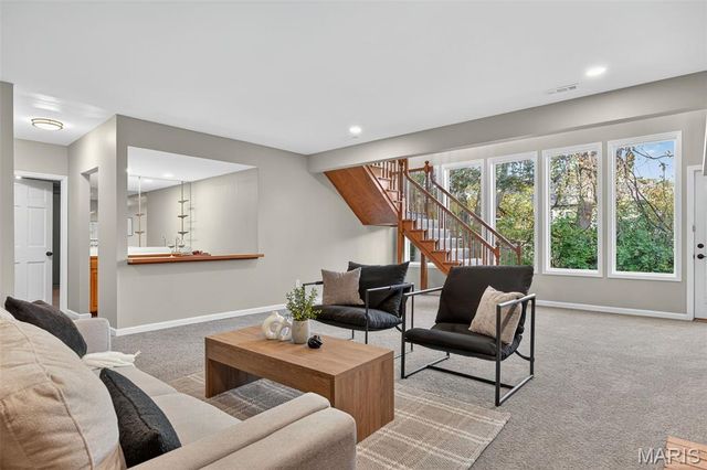 320 Meadow Place Court, St Charles, MO 63303