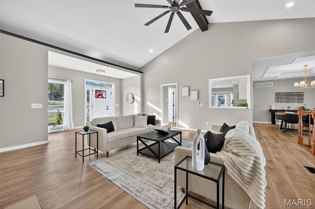 320 Meadow Place Court, St Charles, MO 63303